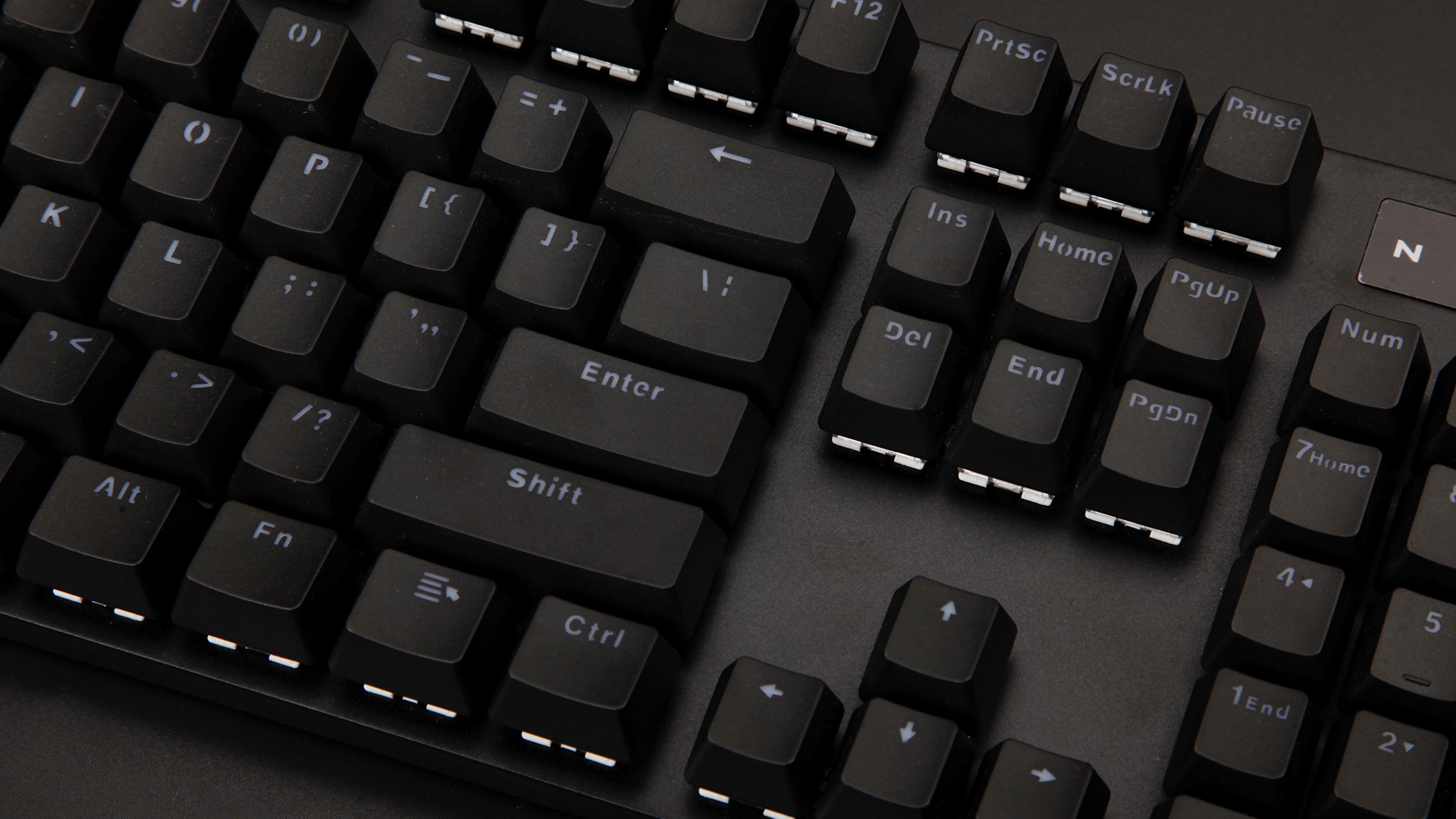 流光溢彩-雷柏v500pro混彩背光游戏机械键盘上市